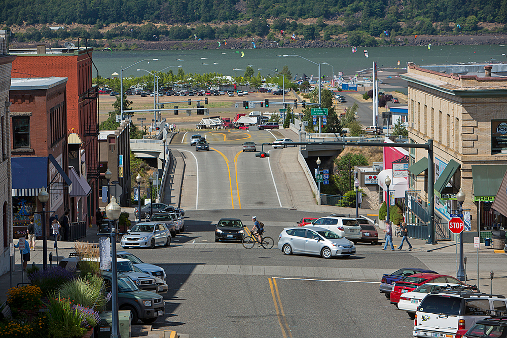 Downtown Historic Shopping District - Travel Oregon