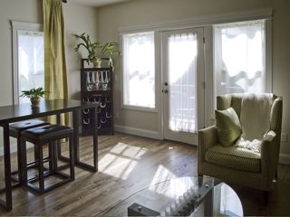 sitting area of guest suite in hotel