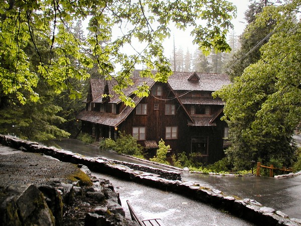 Chateau at the Oregon Caves