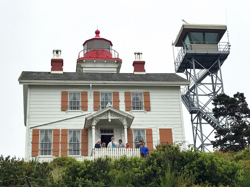 Yaquina Bay Lighthouse