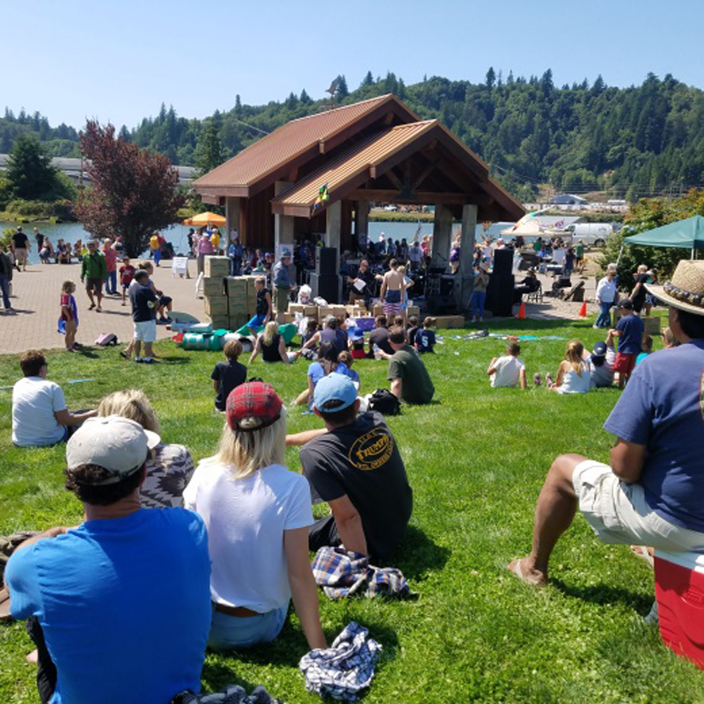 G2-WoodenBoatShow-Stage-At-Pavilion.jpg