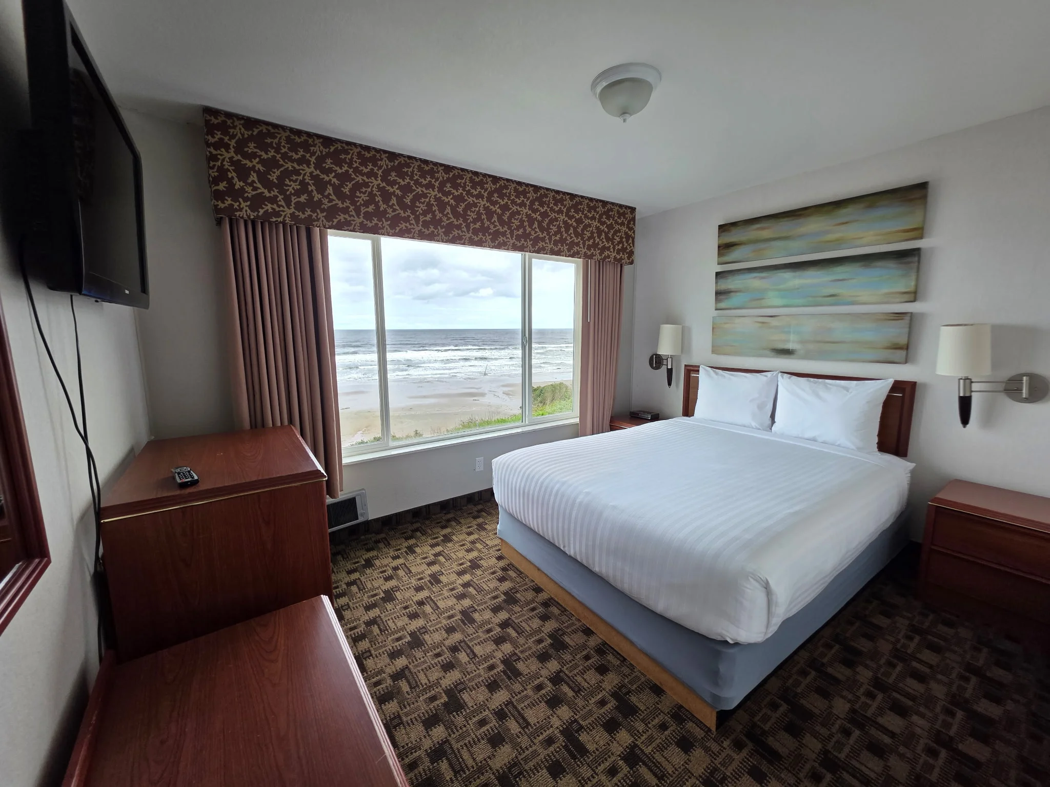 Seagrass Oceanfront Executive Suite.jpg