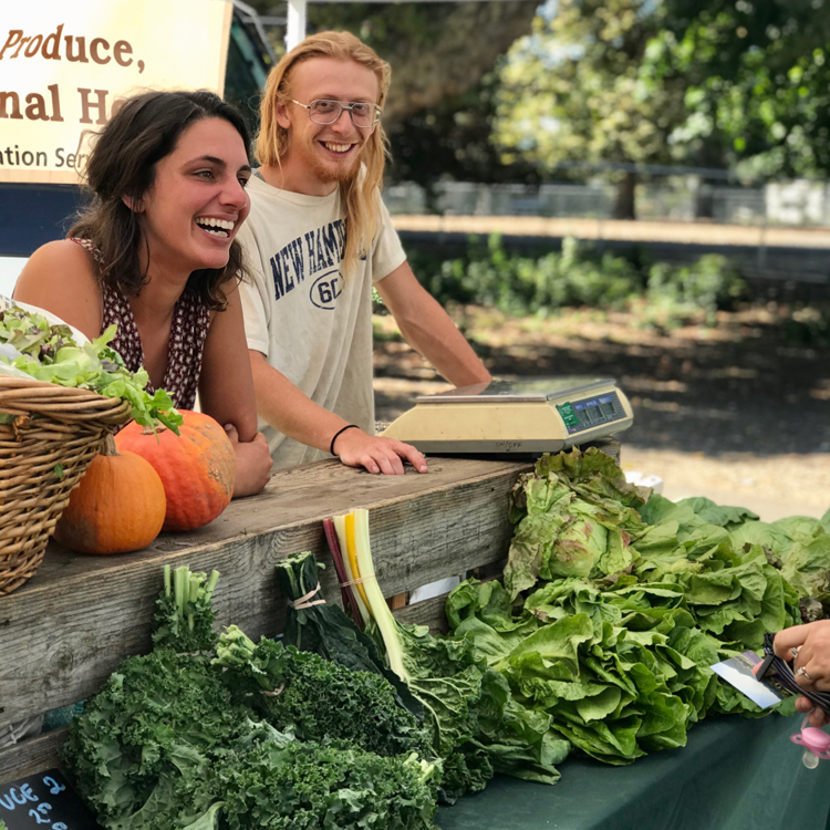 Friendly faces at Rogue Valley Growers & Crafters Market