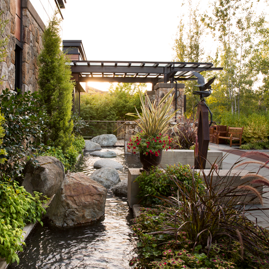 outdoor water feature and sculpture