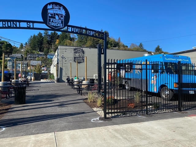Coos Bay's Newest Dining Option - Front Street Food Truck Court