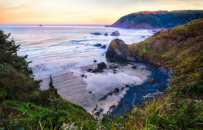 Visit Oregon Coast Visitors Association.jpg