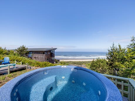 Vacasa Vacation Rentals - Neskowin.jpg