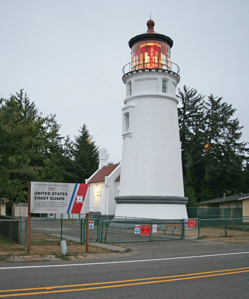 Umpqua River Lighthouse.jpg