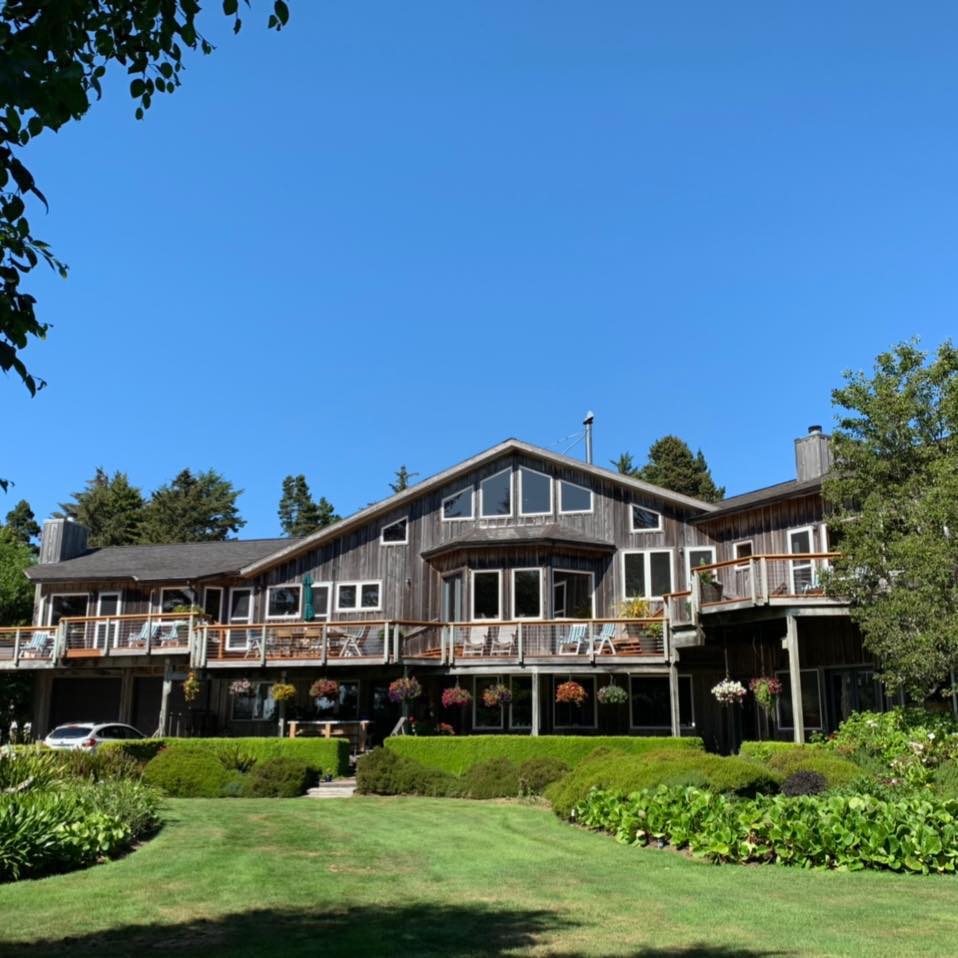 the lakehouse bed and breakfast