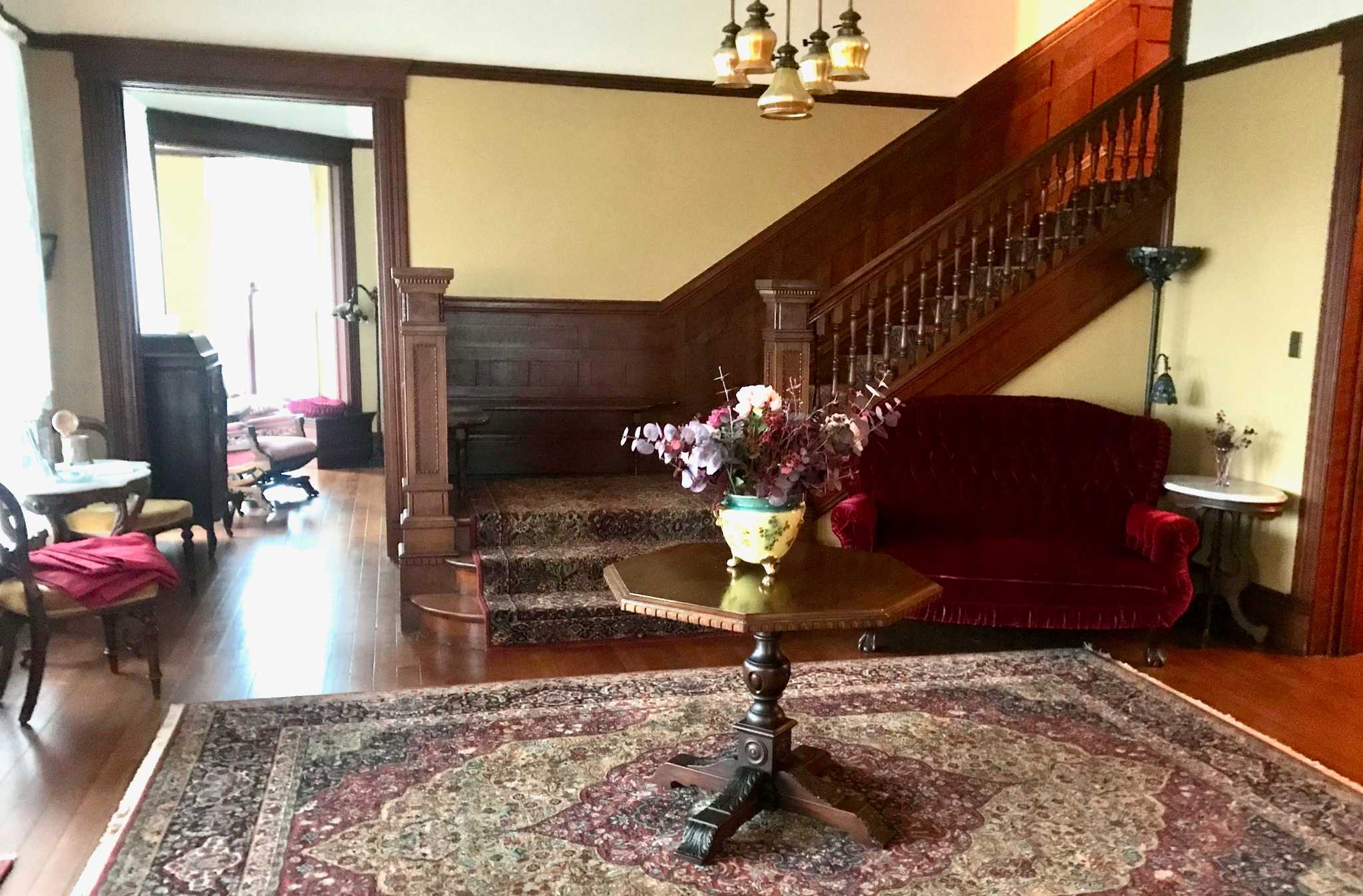 Entry and Staircase