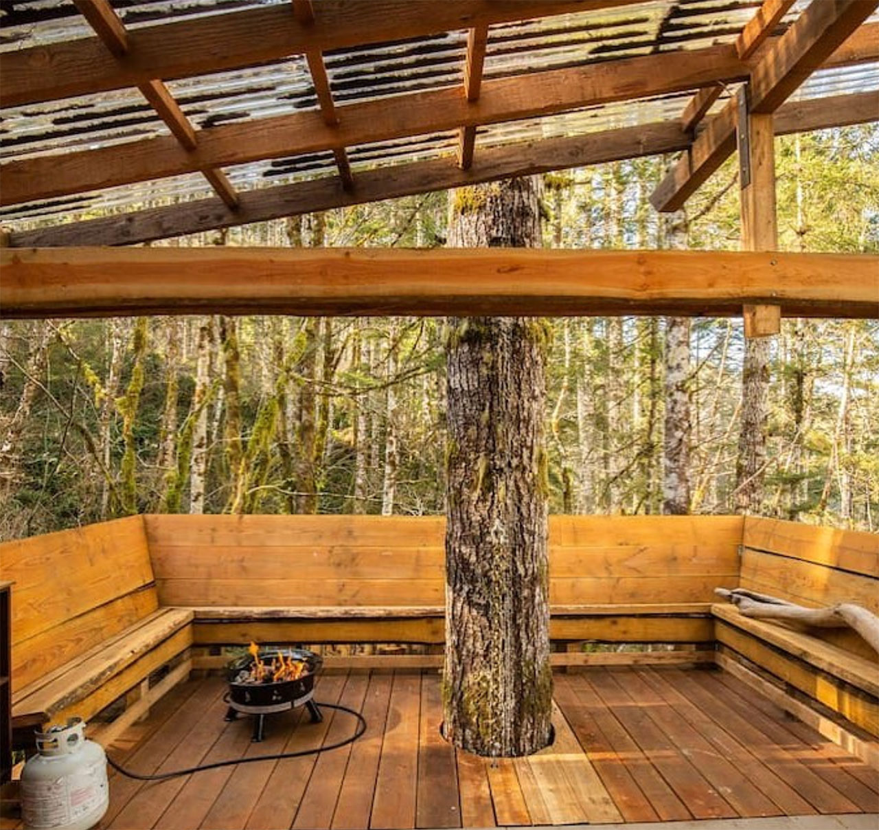 Outdoor deck at Heartland Treehouse in Langlois, Oregon