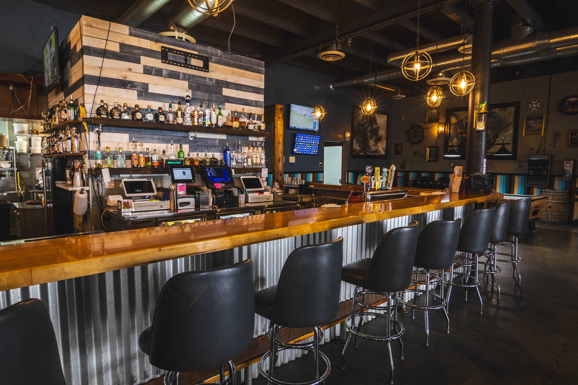 The bar at The Lucky Pirate Chop House in Brookings, Oregon