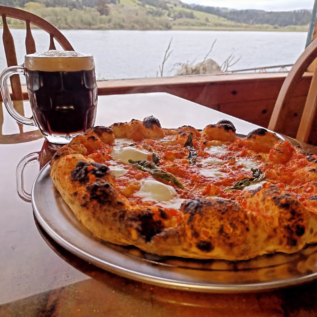 Pizza and beer at Groundlings Pizza Co. in Gold Beach, Oregon