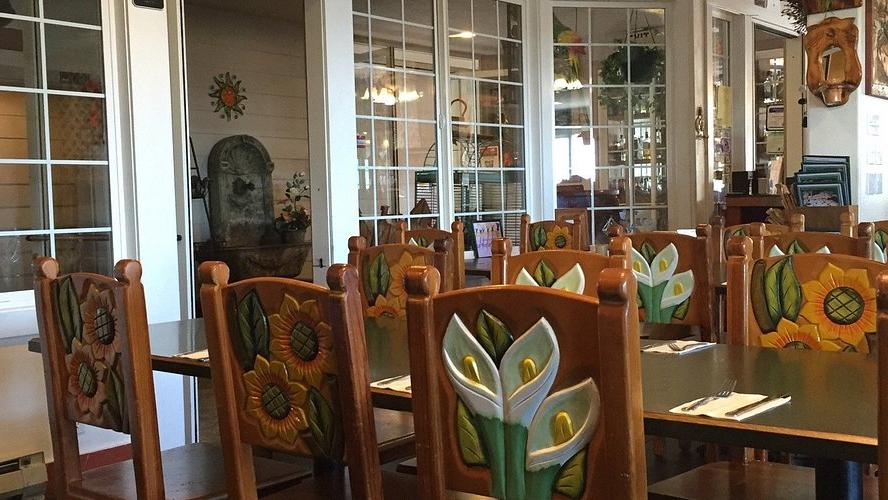 Dining room at La Flor de Mexico in Brookings, Oregon