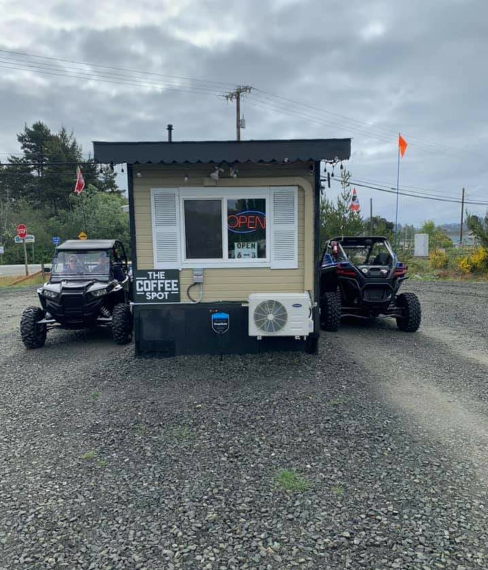 ATVs-at-The-Coffee-Spot-Lakeside-Oregon.jpg