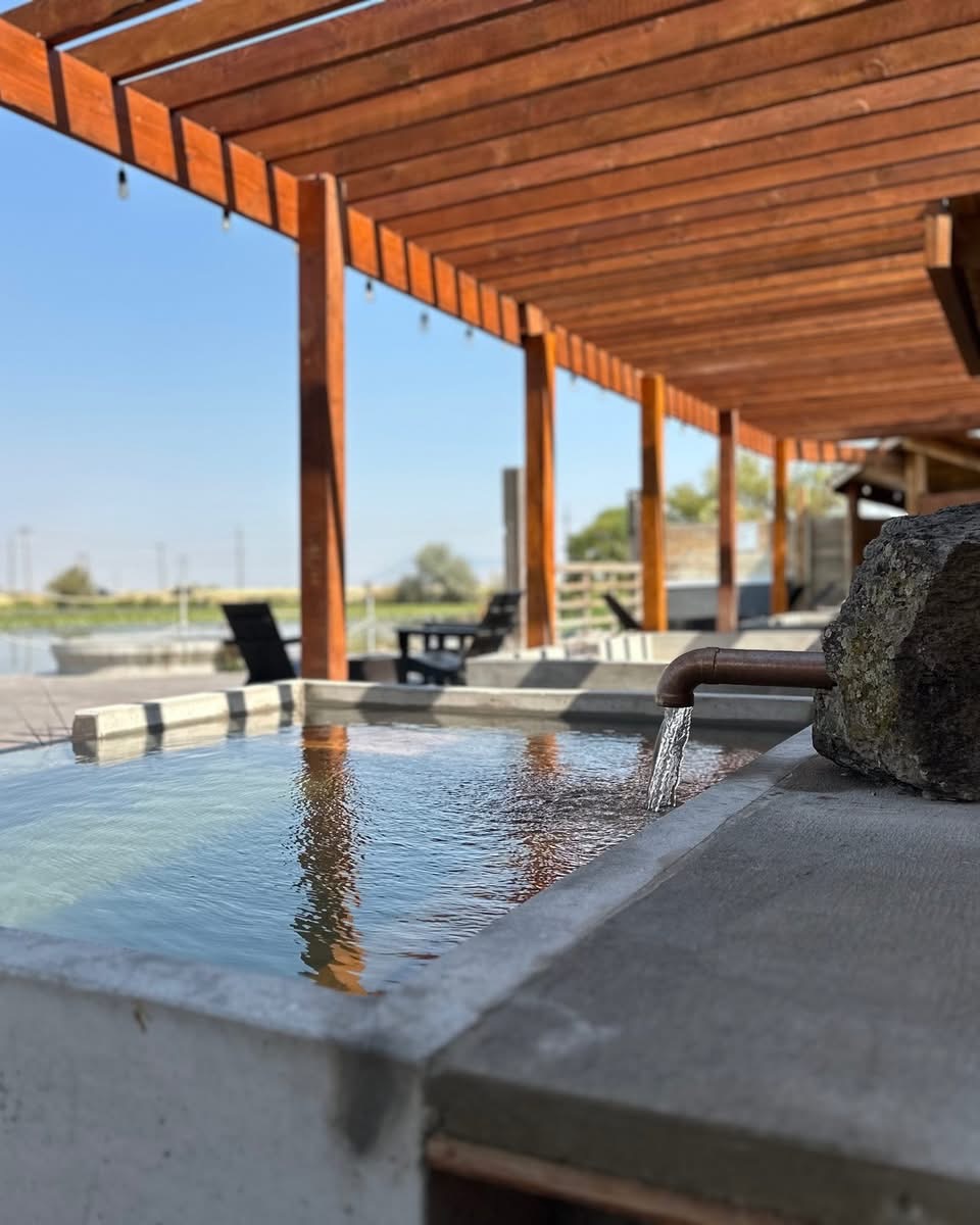 The Lodge at Hot Lake Springs