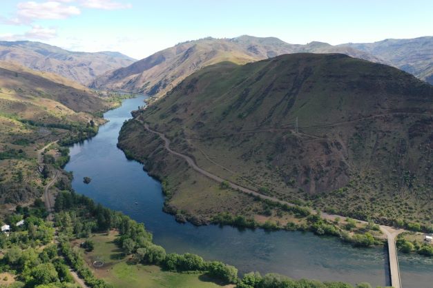 aerial image of Hells Canyon and the Snake River
