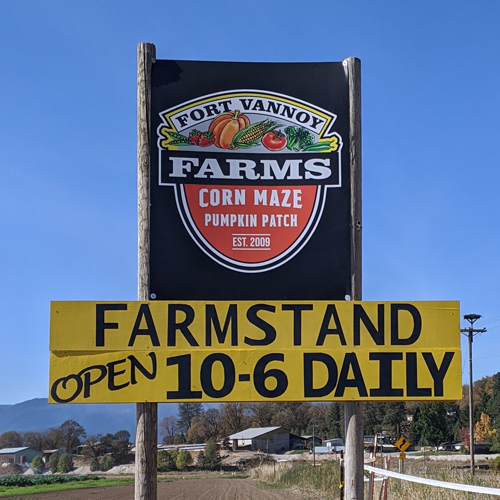 sign with lettering for Fort Vannoy Farms