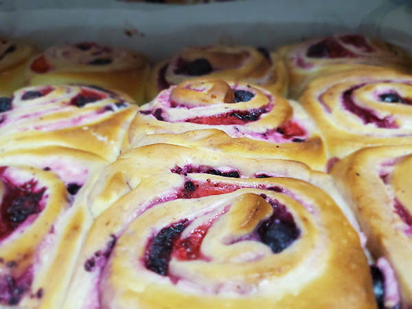 baked rolls with jam filling