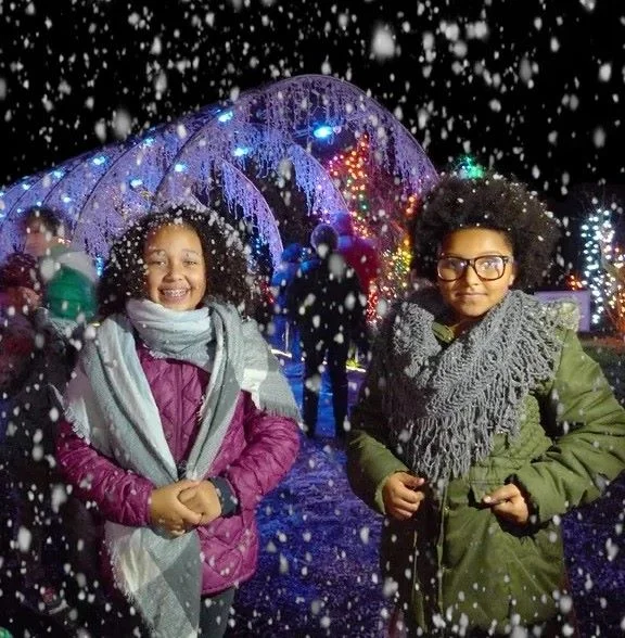 twogirlsunderfakesnow.jpg
