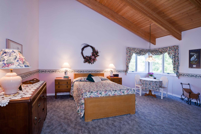A picture of a guest room at Yamhill Vineyards Bed and Breakfast