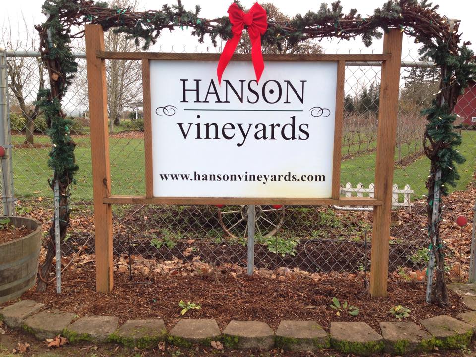 Hanson Vineyards Sign with Bow