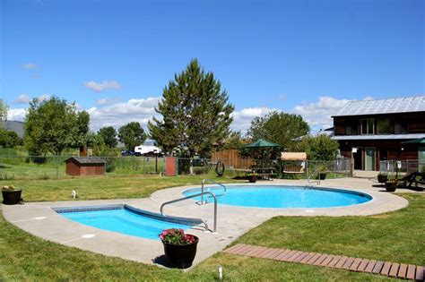 Enjoy the soaking pools at Grande Hot Springs RV Resort