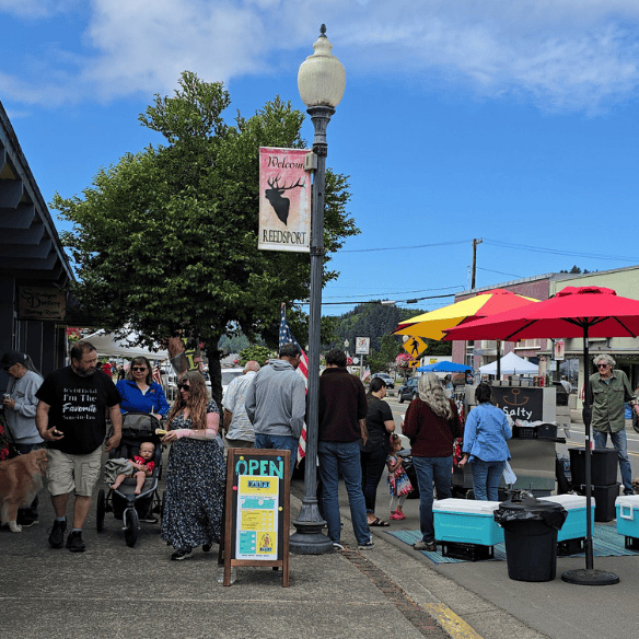002 - Reedsport Vendor Market_.jpg