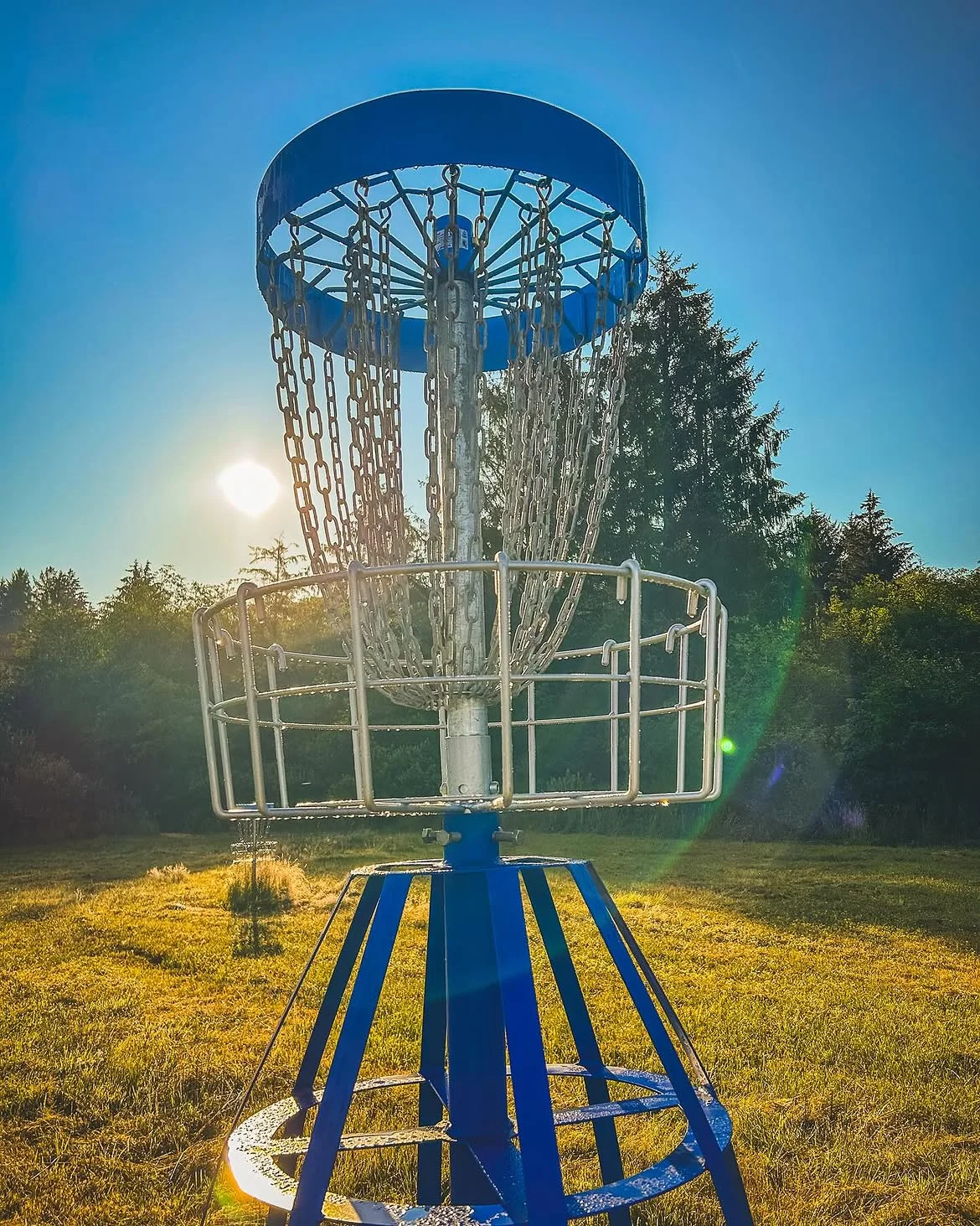 League tomorrow at 8-30 at the BLIMP!!! Prizes for CTP on hole 1, lonest putt on hole 6, and lon.jpg
