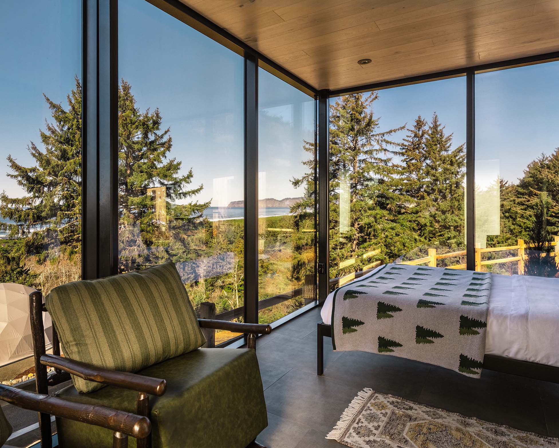 Two Capes Mirror Cabin Bedroom Cloverdale Oregon