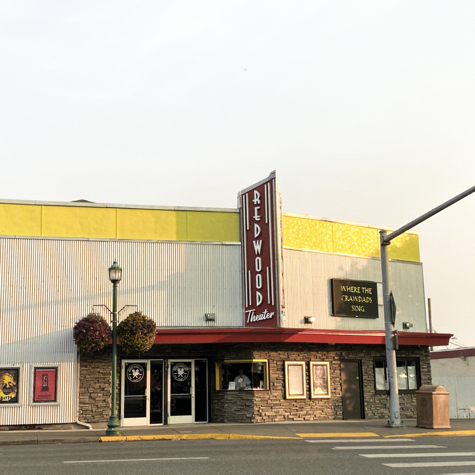 Redwood Theater Brookings Oregon