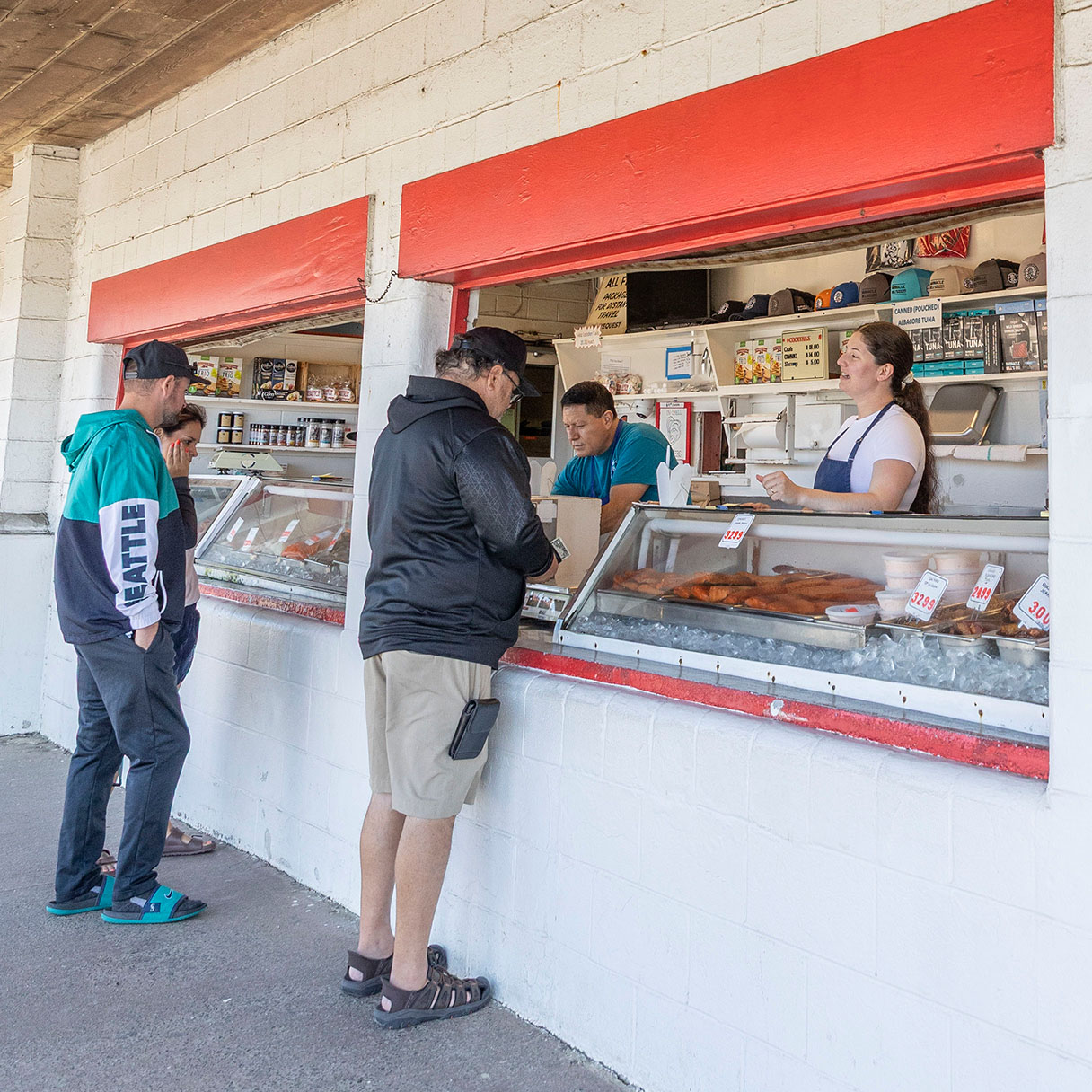 Barnacle Bill_s Seafood Market photo by Rachelle Hacmac 13.jpg