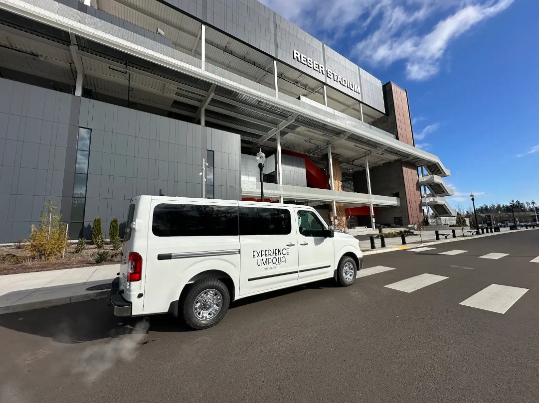 touring van for Experience Umpqua tour company
