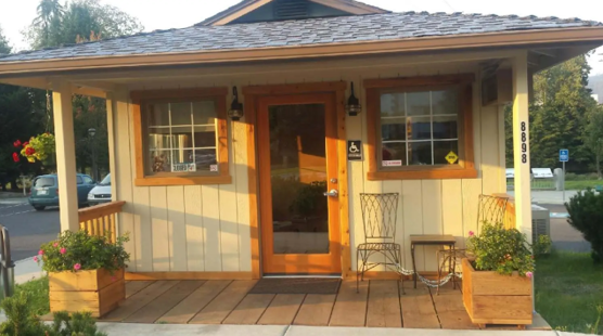 Rogue River Chamber of Commerce Building