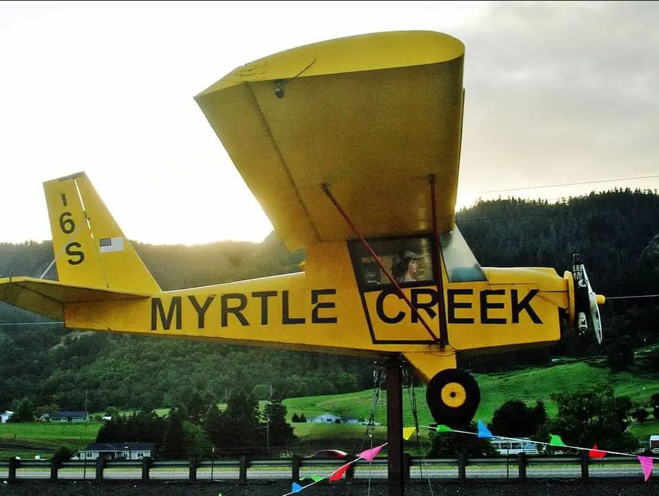 Photo of yellow airplane