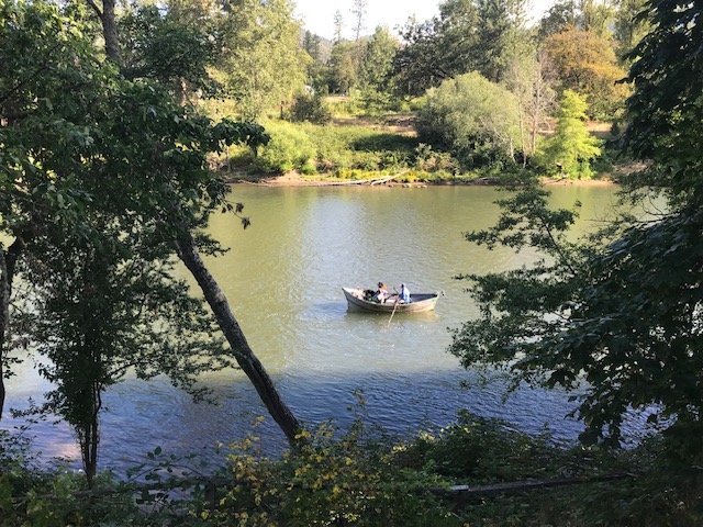 Rogue River from Motel Del Rogue