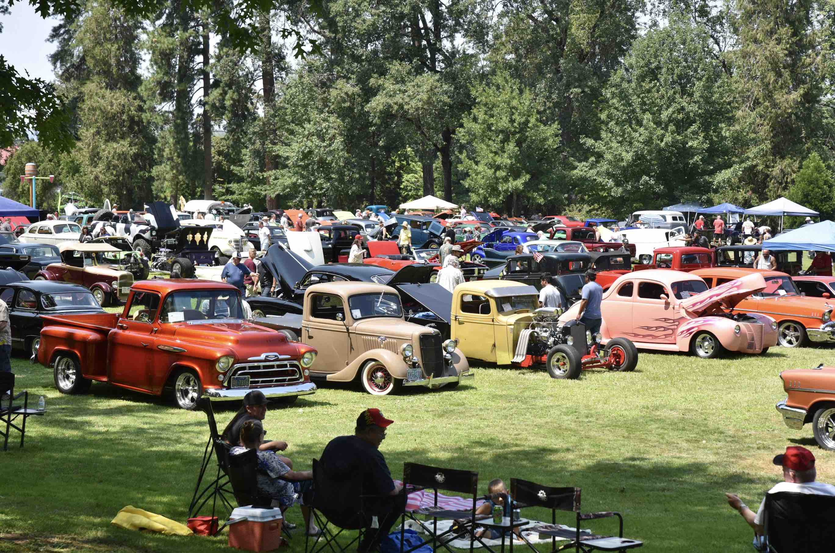 Vintage cars in Grants Pass