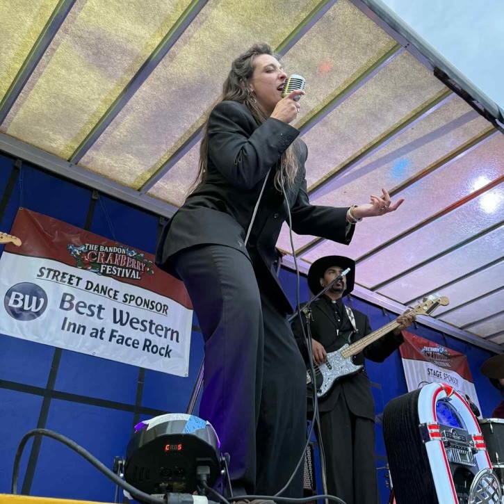 Josephine Jukebox Singer_2025 Cran Fest_Nathan Harren.jpg