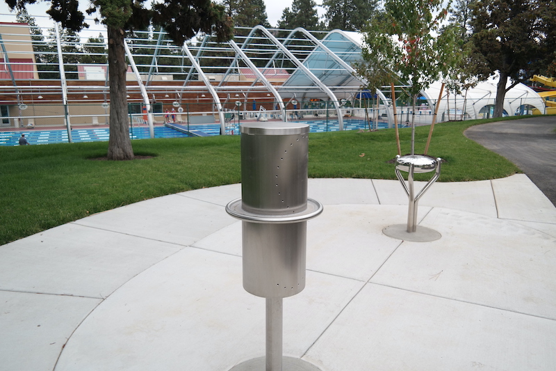 pool and splash area at juniper park
