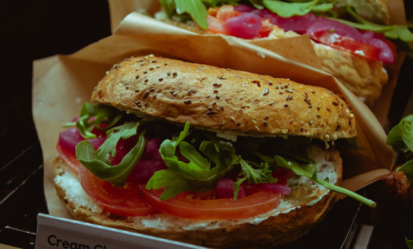 bagel sandwich with fresh veggies