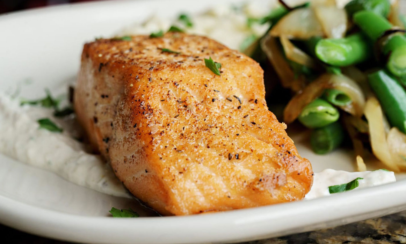 Salmon and green beans