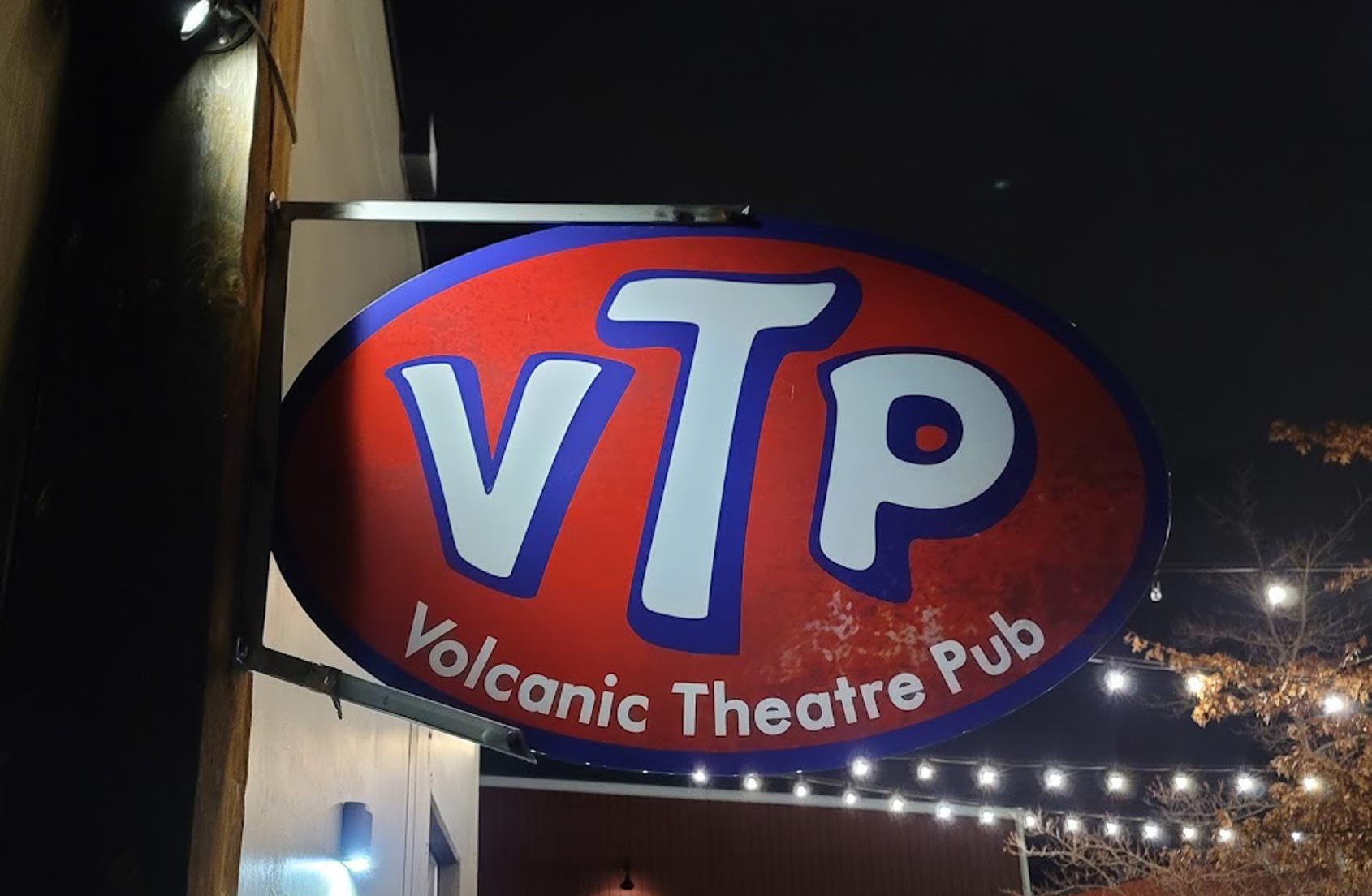 Volcanic Theatre Pub