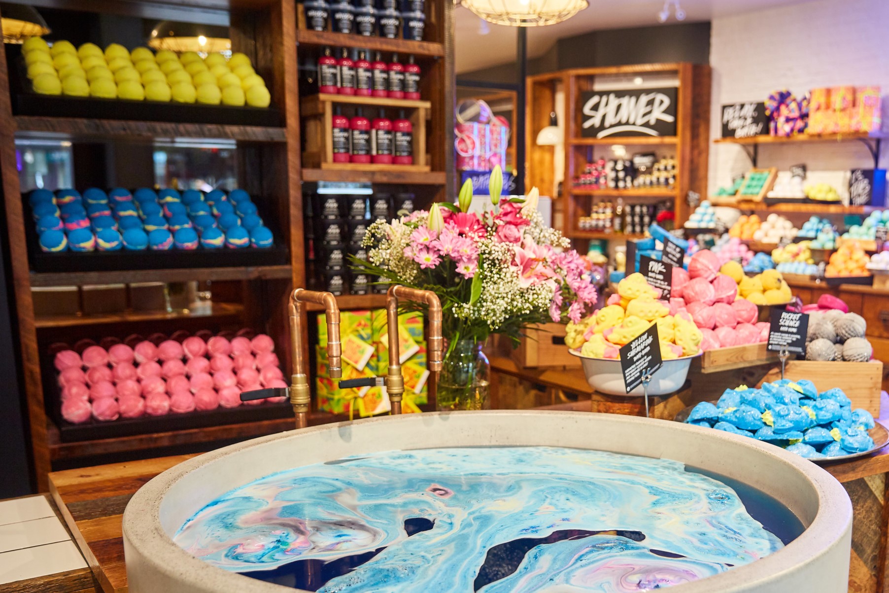 bath-bomb display