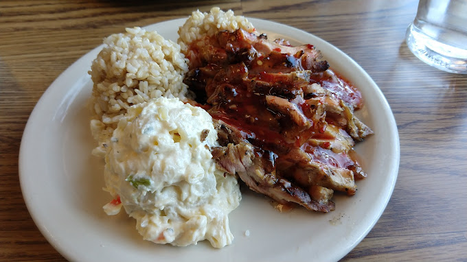plate of Hawaiian food