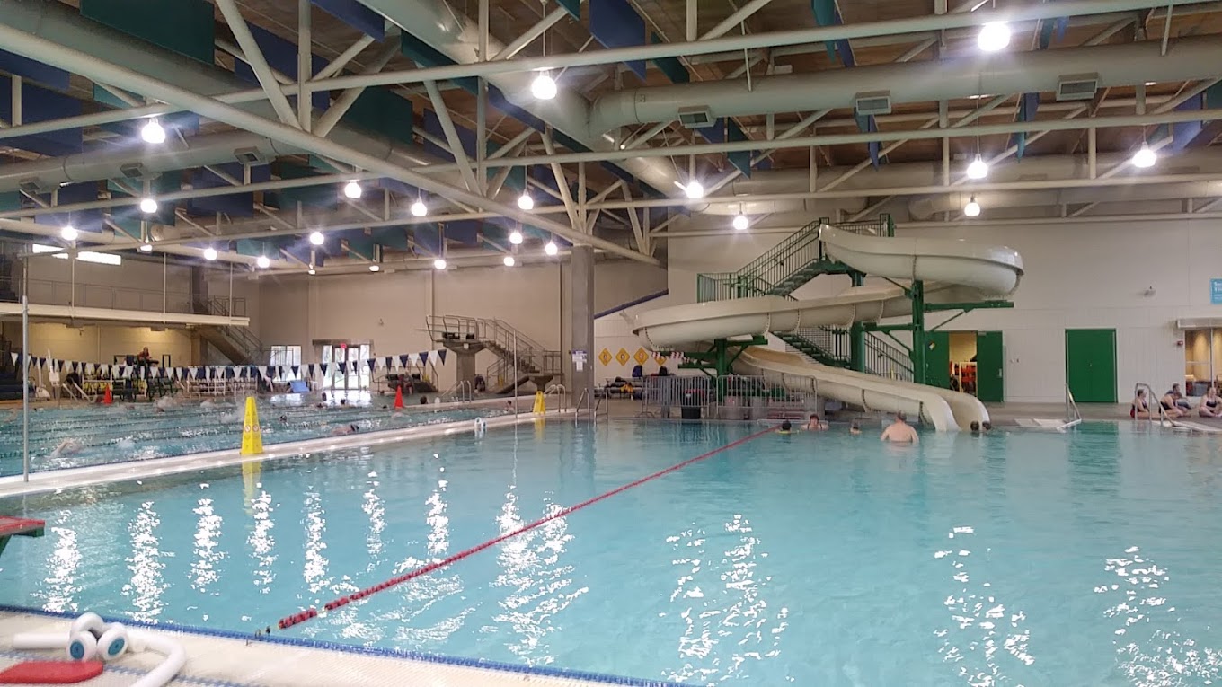 Free swim area and indoor slide