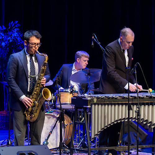 Oregon Coast Jazz Party - Musicians Playing Together in a Relaxed Atmosphere