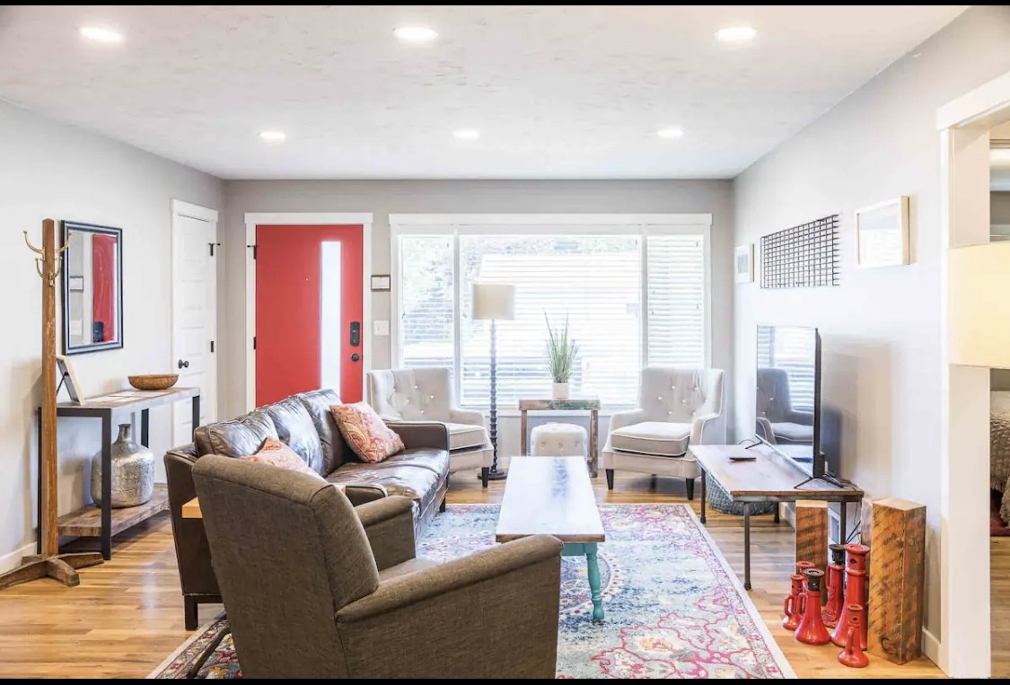 College Street House living area