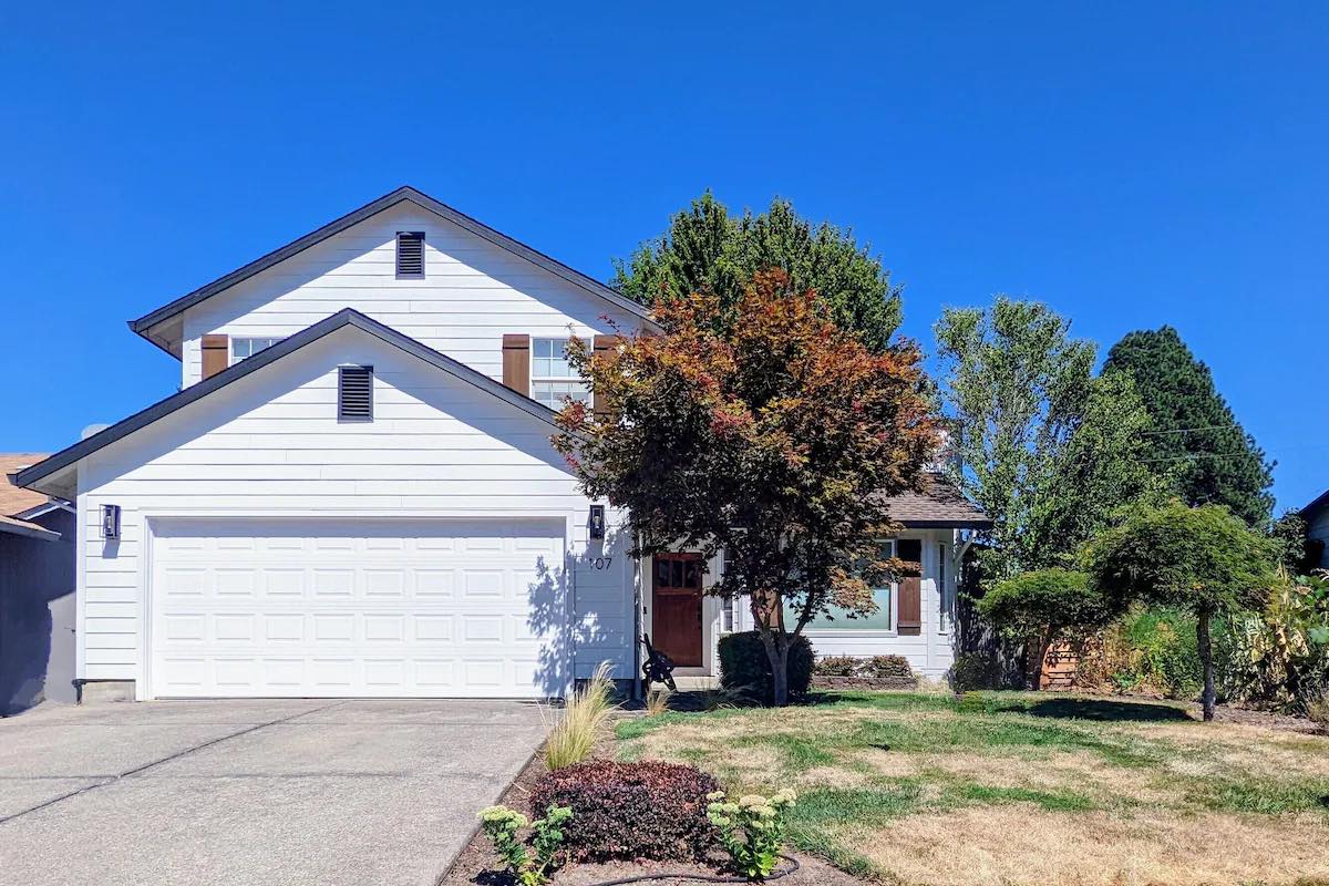 Front exterior of Arioso House
