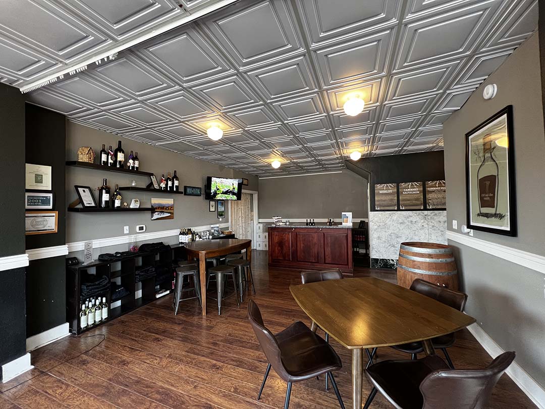 Cliff Creek Cellars tasting area