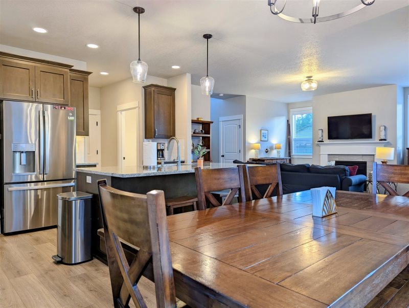 View of dining, kitchen, and living area